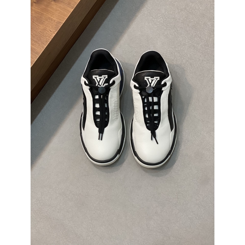 l**is V*t*n sneakers